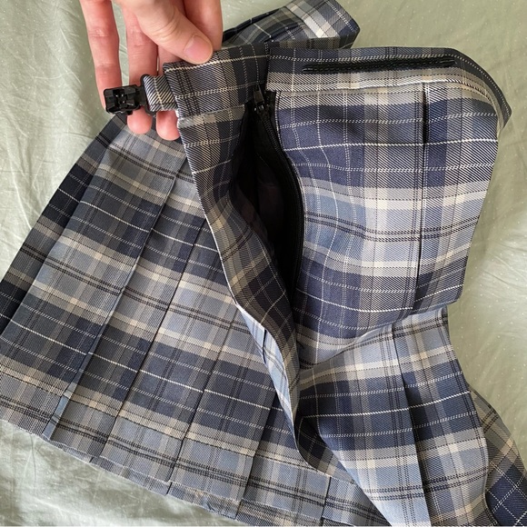 Plaid pleated skirt - Picture 6 of 9